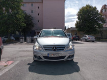 Mercedes-Benz B180