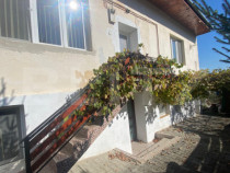 Apartament 3 camere cu curte, în centru Blaj