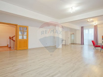 CENTRAL - Vila DE INCHIRIAT - pretabila diverse businessuri