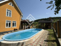 Casă de v&acirc;nzare 300 mp - Valea Ghinzii