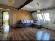 Apartament cu 2 camere, semidecomandat, etaj 3/3, cu parcar