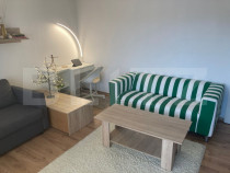 Garsonieră modernă, 37 mp, &icirc;n bloc solid, zonă liniștit