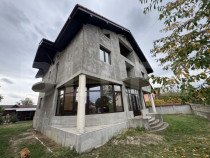 Casă 450 mp, zona Sisesti