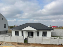 Casa parter, 111 mp utili, 400 mp teren, zona Metro