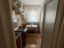 Apartament 2 camere, semidecomandat, etaj 1 - Strada Maratei