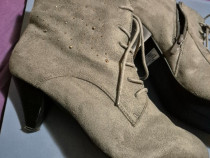 Ghete / Botine dama BPC Selection, piele intoarsa, 42