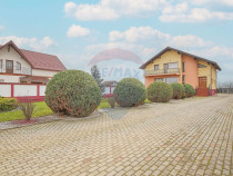 Casă spațioasă și elegantă, teren 1547 mp &icirc;n Stupin...