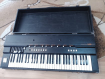 Orga Elka X50 clona Hammond