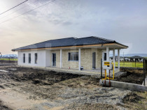 Casa practica si eleganta, 3 camere, living, 2 bai – Vorov