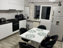 Apartament 3 camere renovat intrare Racadau