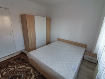 INCHIRIEZ apartament 2 camere decomandat,renovat,zona Mihai Viteazul