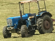 Vand sau schimb tractor Eicher