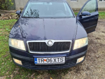 Vand Skoda Octavia 2 benzina + gpl.