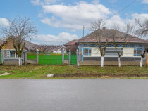 Casă cu anexe si teren de 759mp in Misca