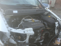 Dezmembrez Opel Zafira diesel 2002