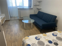 Garsoniera , zona ultracentrala - Piata Moldovei , et 3/4 ,