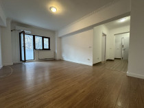 COLENTINA - Teiul Doamnei | 3 Camere Nemobilat | Boiler