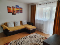 &Icirc;nchiriez apartament 2 camere zona ultracentrală