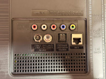 Televizor Samsung cu diagonala de 80cm.