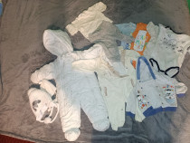 Set hăinuțe bebeluș 6&ndash;9 luni