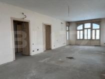 Apartament de v&acirc;nzare, 365 mp, zona Ultracentral