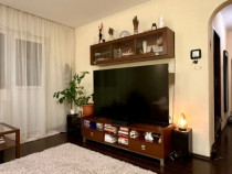 De vanzare apartament 3 camere
