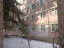 De v&acirc;nzare garsoniera pe strada Vasile Goldis &icirc;n Sf&acirc;ntu Gheorghe