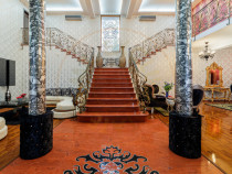 Casa impresionanta - Curte generoasa si Piscina - Otopeni!