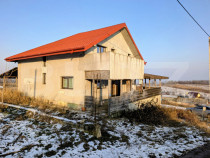 Casa spatioasa de vanzare &icirc;n Chicerea, Iasi