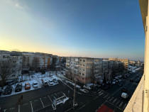 Apartament decomandat cu 3 camere - Cartier E3 - centrala