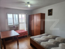 Apartament 3 camere, 75 mp, zona Cetate