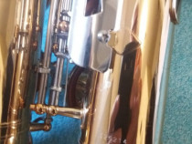 Saxofon alto marca Vito, fabricat in Japonia