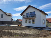 Casa bine construita in Sanpetru - Centru