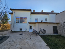 Casa mare, solida, Timisoara, D+P, 5 camere, 2 bai, Zona Li