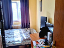 Apartament 3 camere, decomandat, Nicolina 1