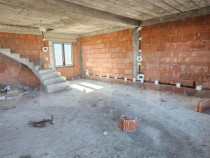 Casă la roșu | Zonă de top Dej | 1400 mp teren