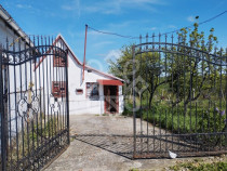 Teren intravilan de 1665 mp, front 38m, strada Piatra
