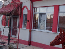 Casa de locuit sau vacanta, renovata cu responsabilitate la 17 km