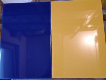 Faianță galben-banan 18 mp și culoarea cobalt 15mp dim 20×30 cm.