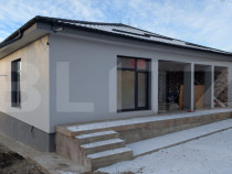 Casă individuală 3 camere 144 mp utili, teren 900mp, Razv