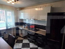 Apartament 3 camere ,zona Lidl Andrei Muresanu