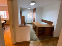 Apartament 4 camere spatiu birouri str.N.Titulescu Cluj Napoca
