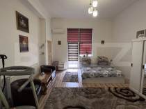 Apartament central de 3 camere ,terasă+curte privată,94 mp