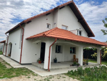 Casa 250 mp și teren 1250 mp Ramnicu Valcea, strada Bisericii