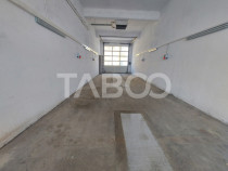 Spatiu comercial 370 mpu de inchiriat curte privata 1500 mp