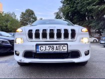 Jeep Cherokee masina