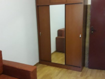 Închiriez apartament cu 3 camere în Crângași