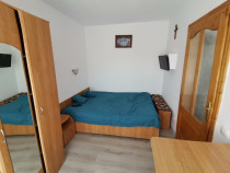 INCHIRIEZ apartament 2 camere ,renovat,zona Vasile Aaron