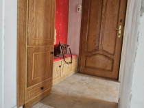 Apartament 3 camere decomandat. Arad (zona Bănci - Gară)