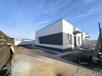 Casa mediteraneana - 3 camere - placa de beton - beci - geamuri tripan